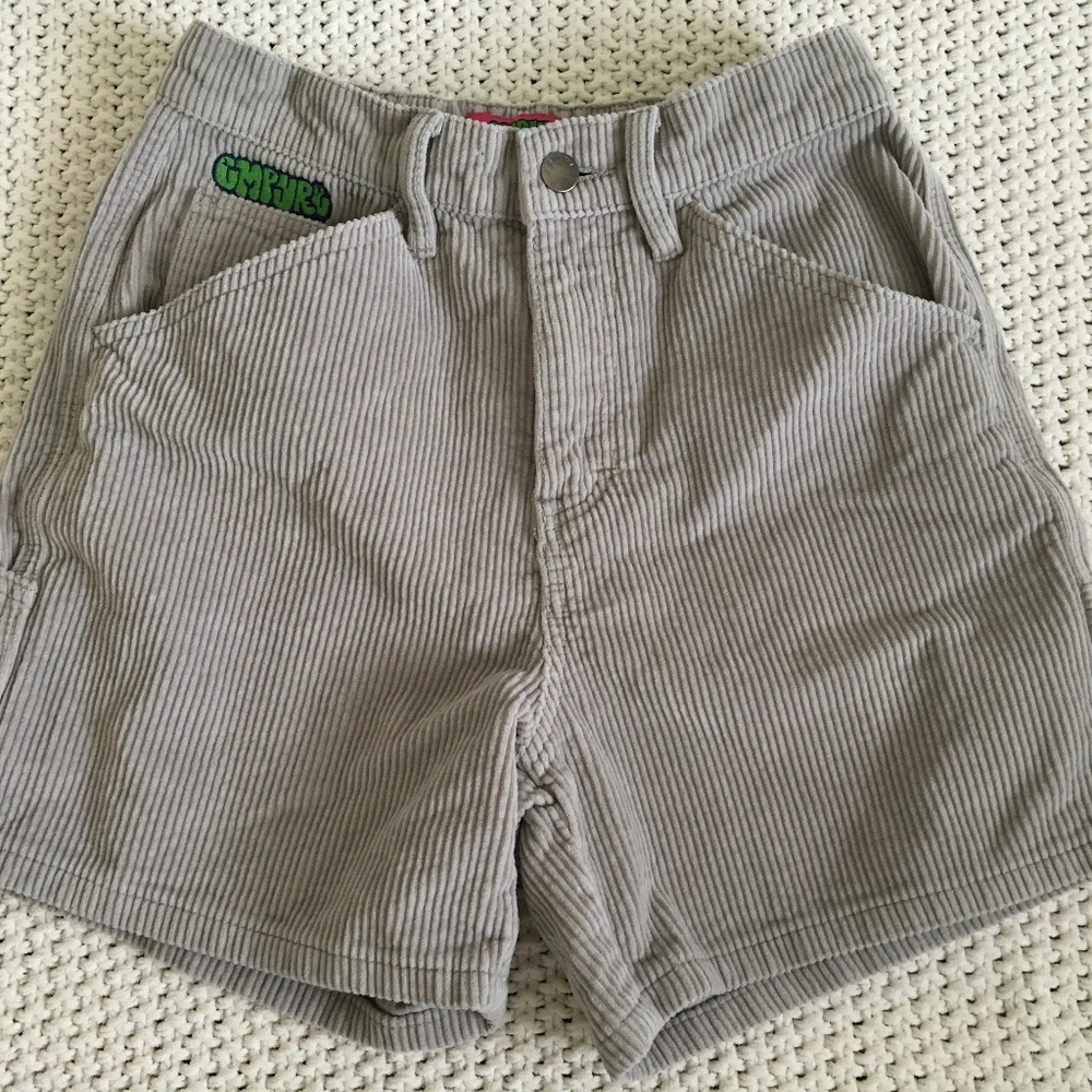 EMPYRE GRAY COURDUROY CARPENDER SHORTS. KIDS XL